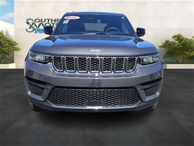 2025 Jeep Grand Cherokee Laredo X 4x4