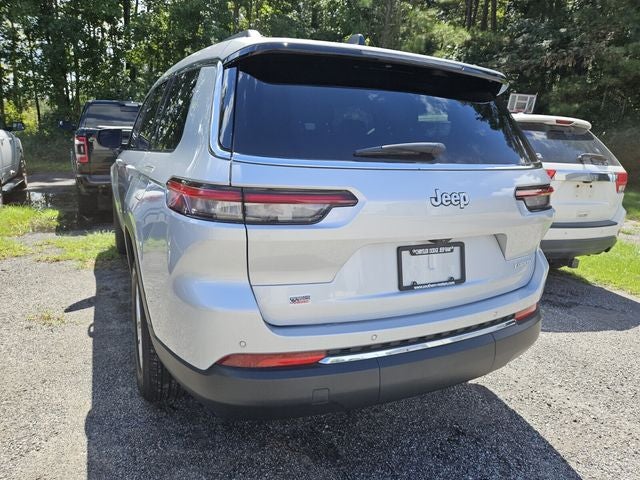 2025 Jeep Grand Cherokee L Laredo X 4x2