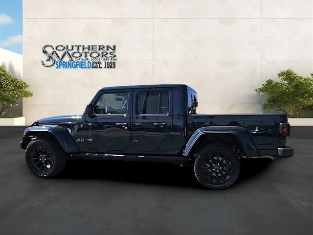 2025 Jeep Gladiator Nighthawk