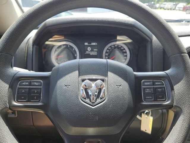 2024 RAM 1500 Classic Tradesman Crew Cab 4x4 5'7' Box