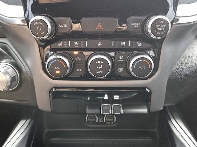 2024 RAM 1500 Laramie Crew Cab 4x4 5'7' Box