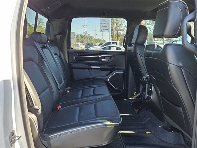 2022 RAM 1500 Laramie Crew Cab 4x4 5'7' Box