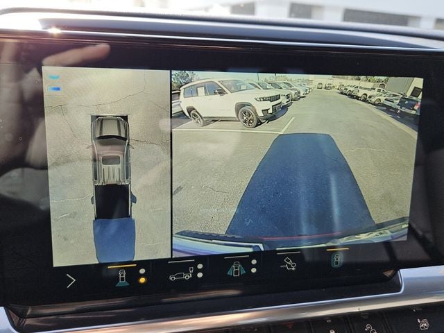 2022 GMC Sierra 1500 4WD Crew Cab Short Box Elevation