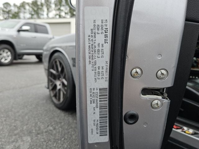 2016 Dodge Challenger 392 Hemi Scat Pack Shaker