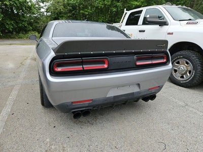 2016 Dodge Challenger 392 Hemi Scat Pack Shaker