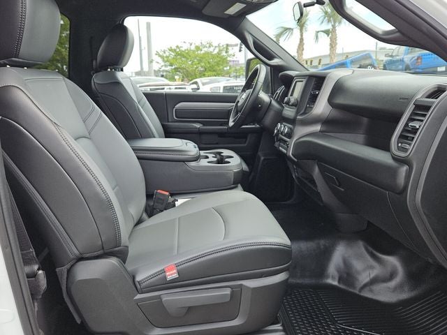 2024 RAM 2500 Tradesman Regular Cab 4x2 8' Box