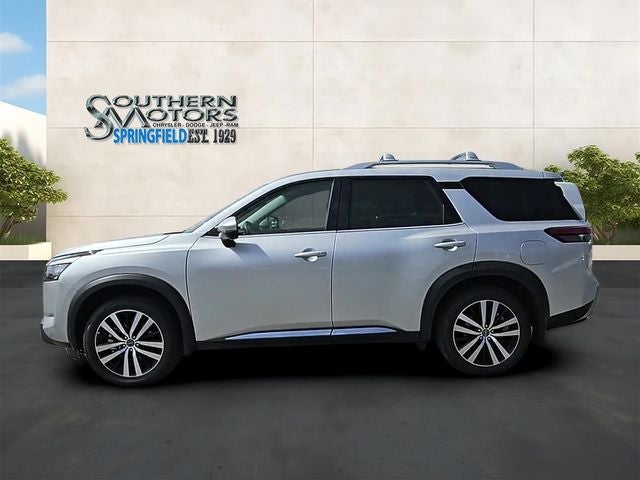 2025 Nissan Pathfinder Platinum FWD