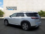 2025 Nissan Pathfinder Platinum FWD