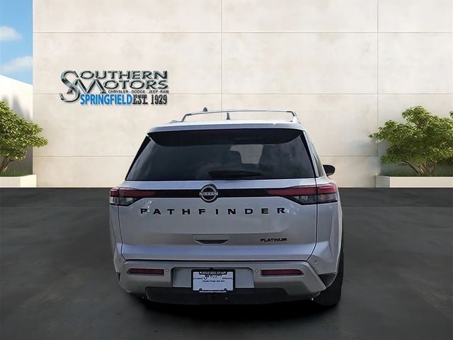 2025 Nissan Pathfinder Platinum FWD