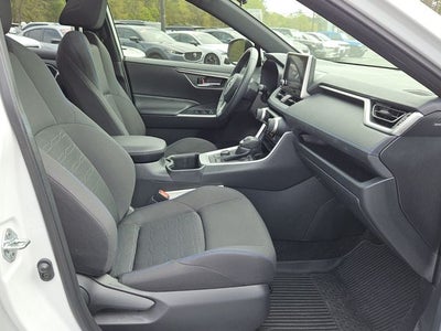 2023 Toyota RAV4 Hybrid SE