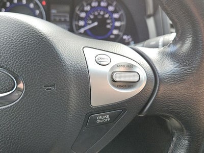 2017 INFINITI QX70 Base