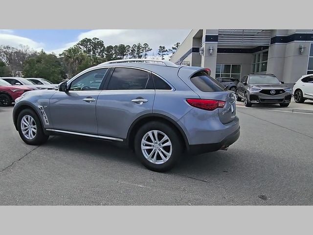 2017 INFINITI QX70 Base