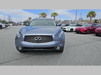 2017 INFINITI QX70 Base