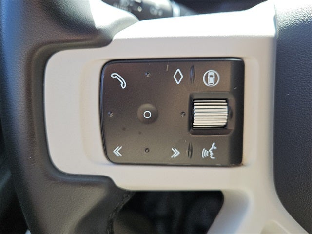 2025 Land Rover Defender 110 S