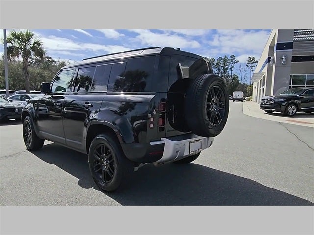 2025 Land Rover Defender 110 S
