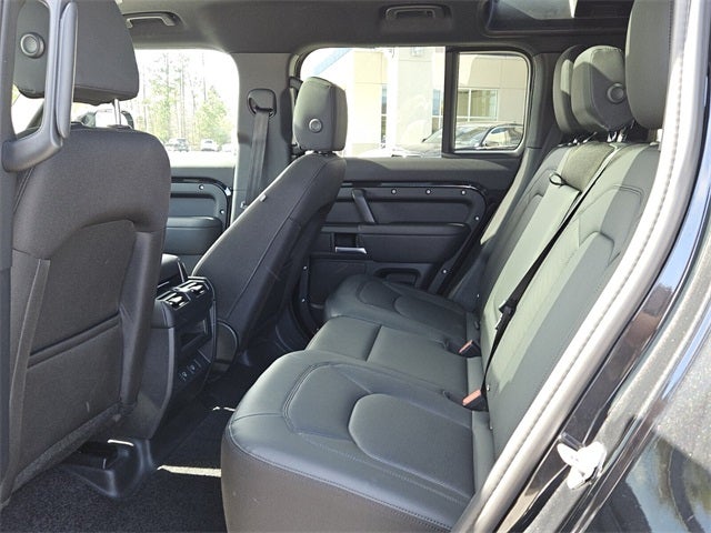 2025 Land Rover Defender 110 S