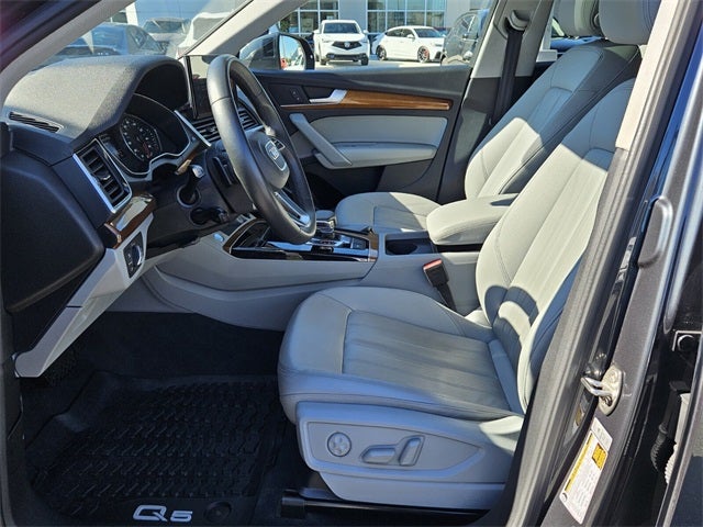 2024 Audi Q5 40 Premium quattro