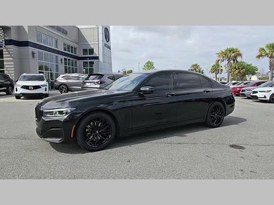 2022 BMW 7 Series 740i