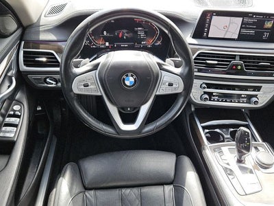 2022 BMW 7 Series 740i