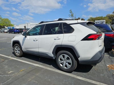 2020 Toyota RAV4 LE