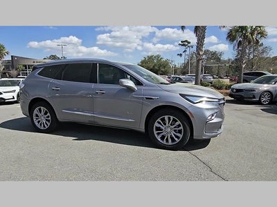 2024 Buick Enclave Avenir