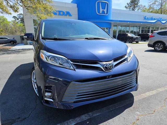 2018 Toyota Sienna 7 Passenger
