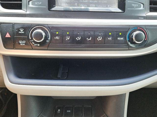 2017 Toyota Highlander LE