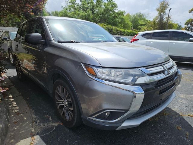 2017 Mitsubishi Outlander ES