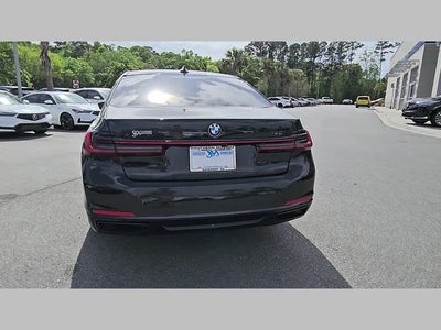 2022 BMW 7 Series 740i