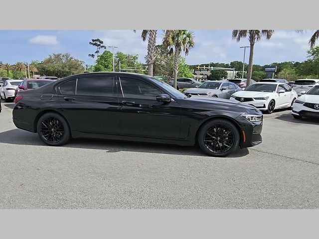 2022 BMW 7 Series 740i