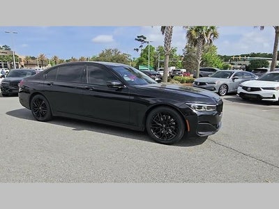 2022 BMW 7 Series 740i